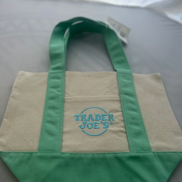 NWT Trader Joes Mini Tote Set of 4 Colors - Picture 10 of 10